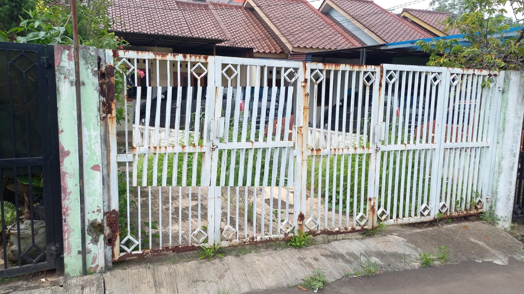 Rumah minmalis di Pondok Aren.