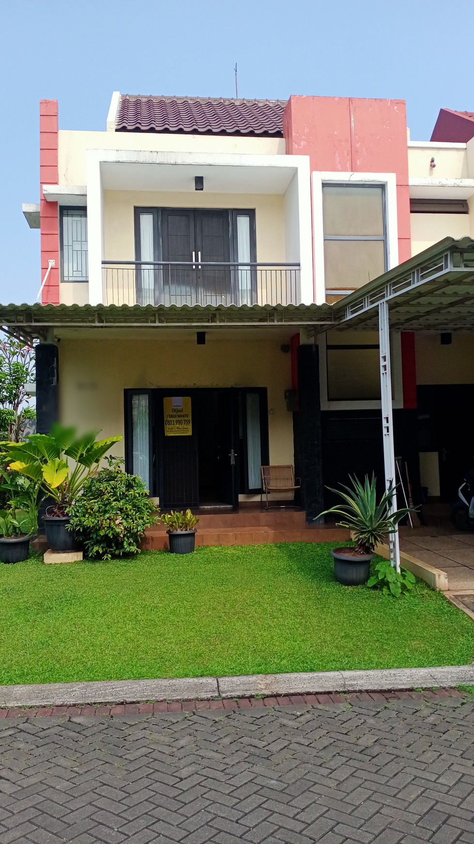 Dijual rumah huk raffles hills cibubur