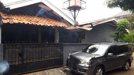 Rumah siap huni di pondok aren