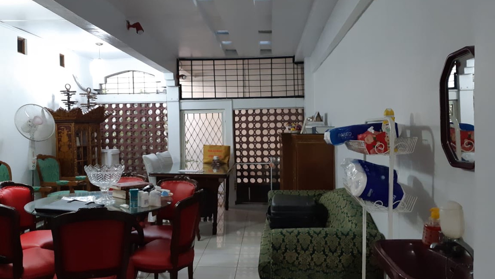 Dijual Rumah luas lokasi strategis di Mertilang Raya Bintaro Sektor 9