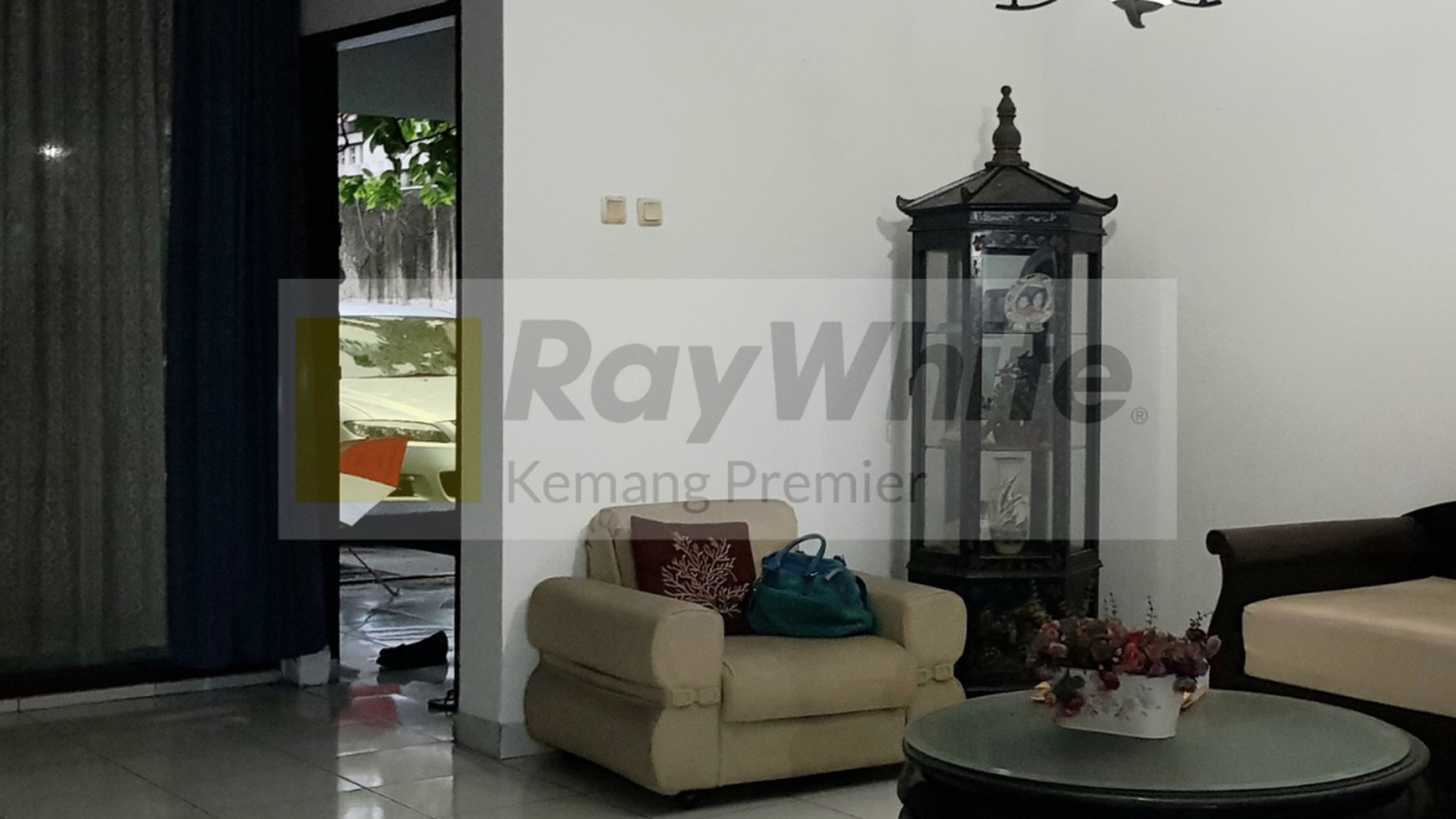 Rumah Lama terawat @ Kemang , Jakarta selatan.