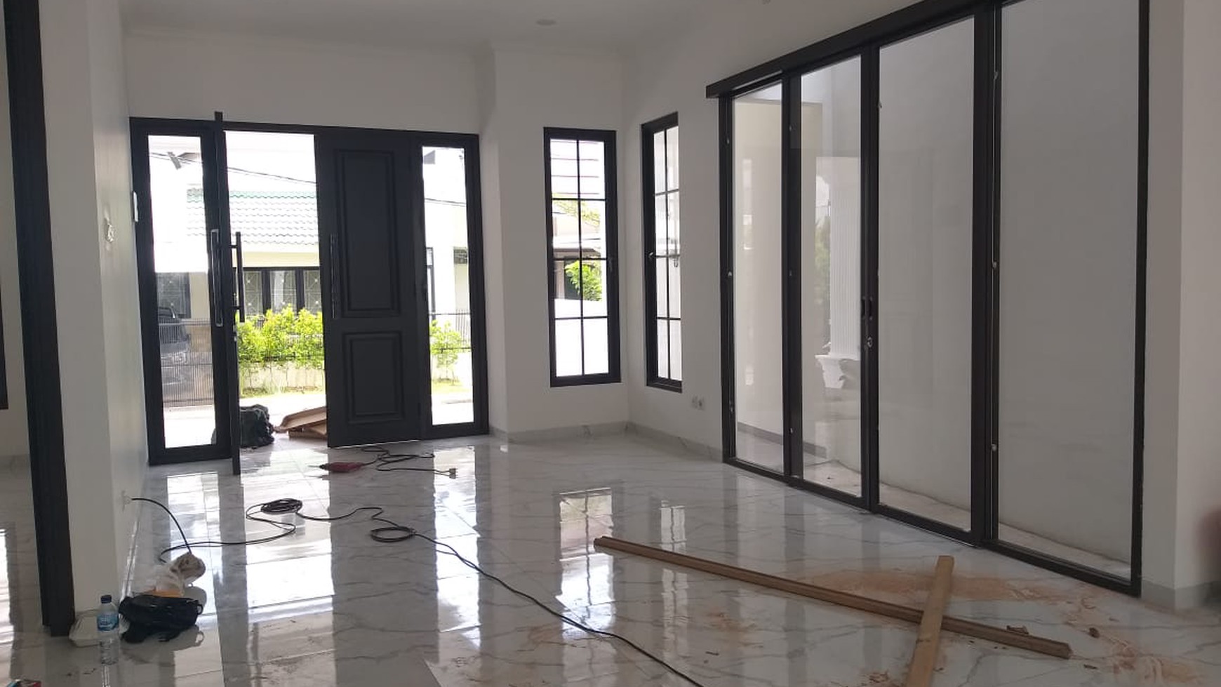 Rumah 2 Lantai, desain elegant di Bintaro Jaya Sektor 9