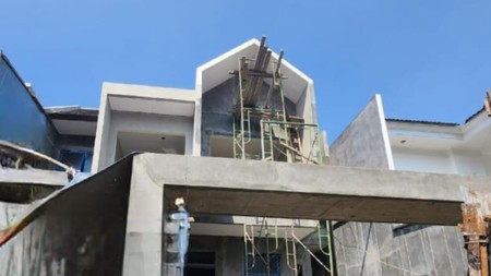 Dijual Rumah Baru Modern Mewah 2 Lantai    Graha Famili Modern Minimalis Desain ( Surabaya Barat )