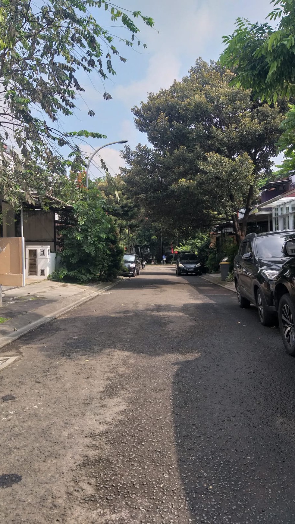 Rumah Bagus Siap Huni di Emerald Town House, Bintaro Jaya Sektor 9, Tangerang Selatan 