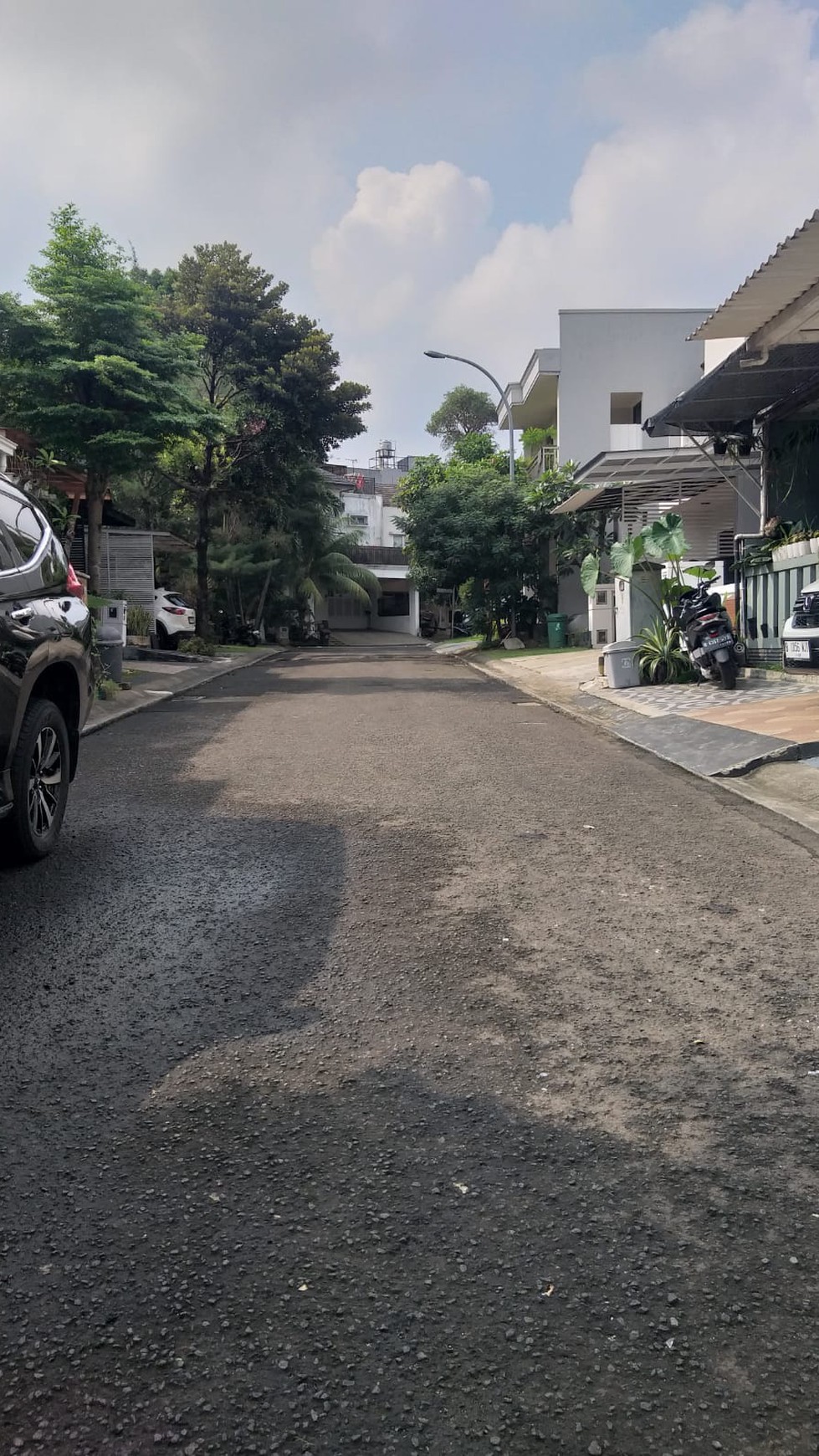 Rumah Bagus Siap Huni di Emerald Town House, Bintaro Jaya Sektor 9, Tangerang Selatan