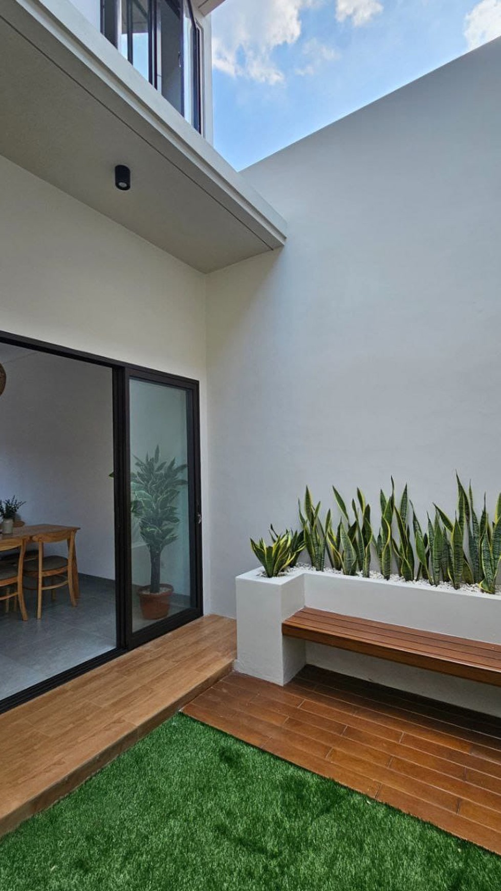 KENCANA LOKA BSD RUMAH BARU GAYA BALI 