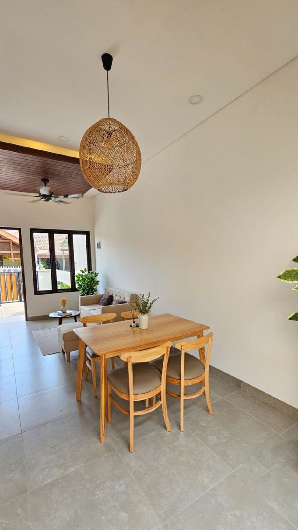 KENCANA LOKA BSD RUMAH BARU GAYA BALI 