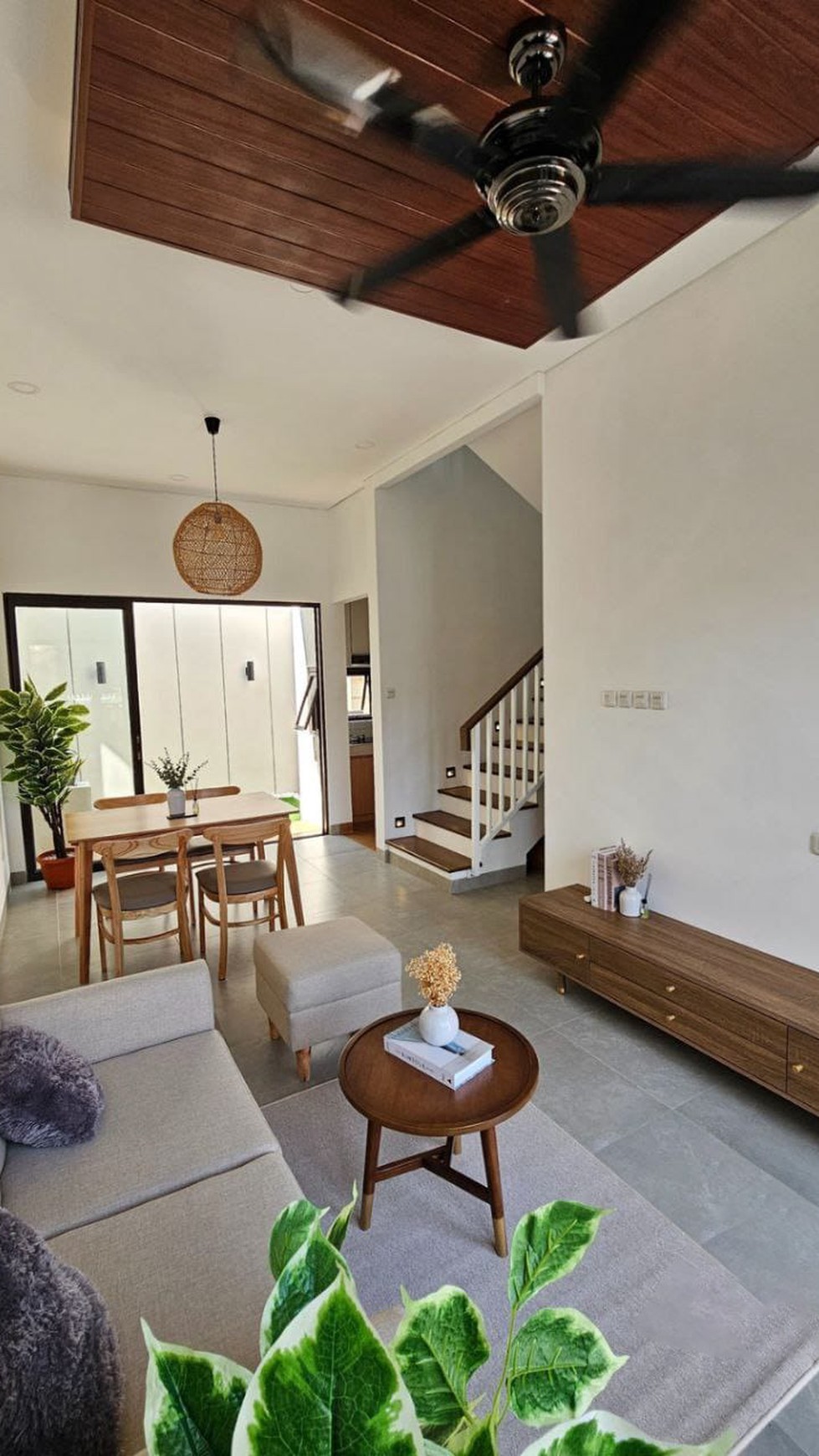 KENCANA LOKA BSD RUMAH BARU GAYA BALI 