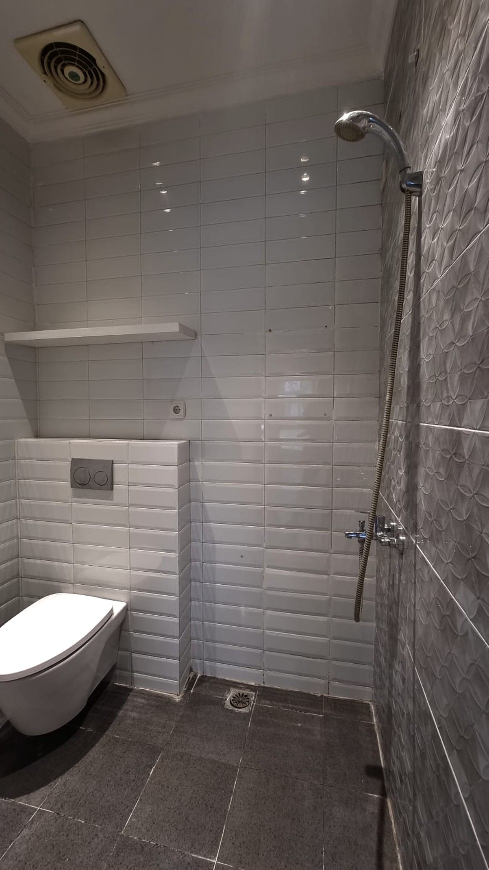 Rumah Minimalis Siap Huni di Cluster Emerald Town House, Bintaro Jaya, Sektor 9