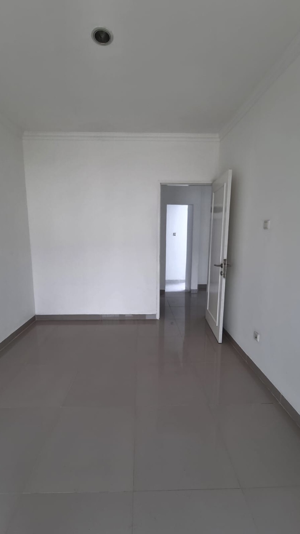 Rumah Minimalis Siap Huni di Cluster Emerald Town House, Bintaro Jaya, Sektor 9