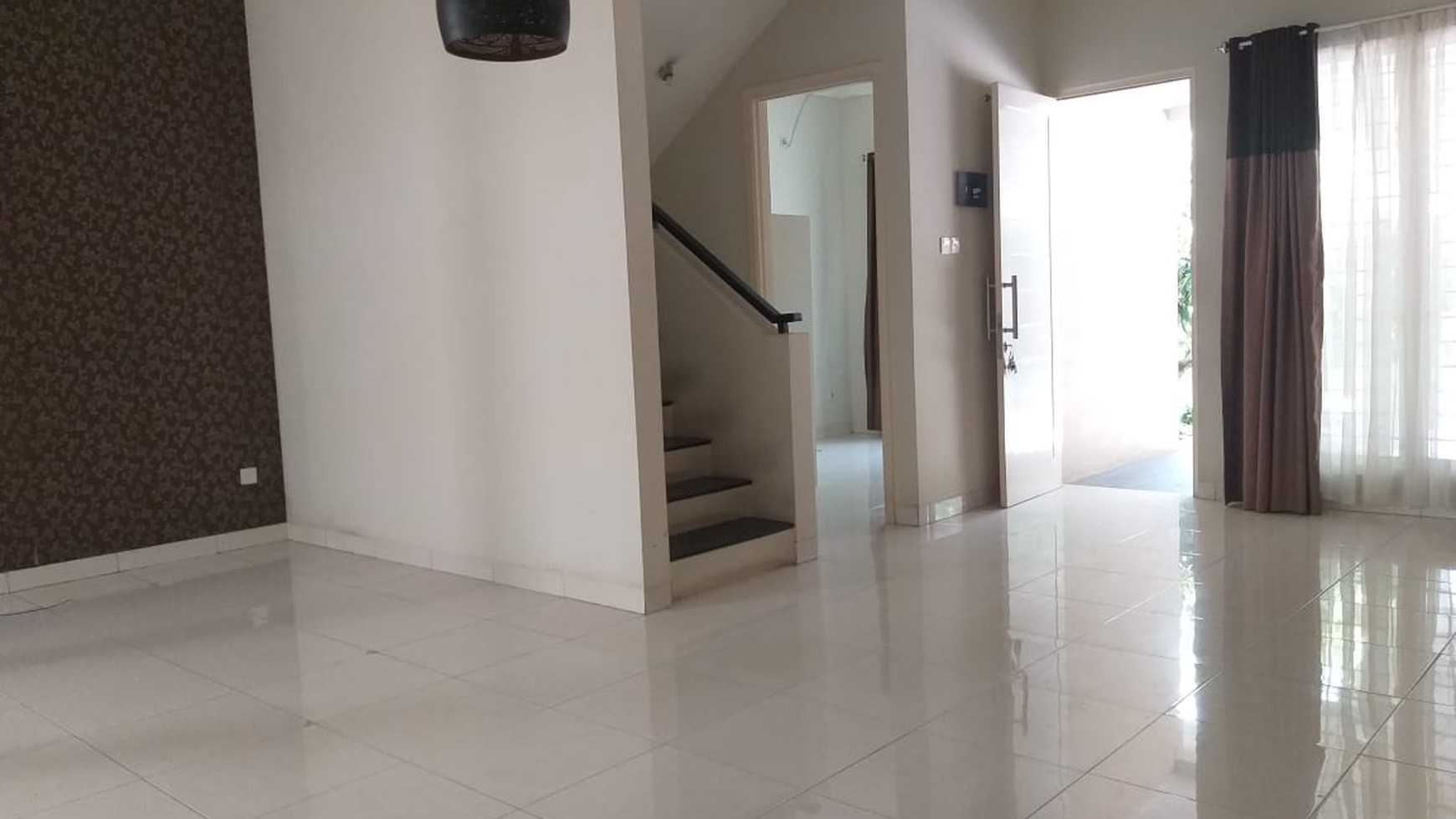 Rumah Bagus Siap Huni di Emerald View Bintaro Jaya Sektor 9, Tangerang Selatan