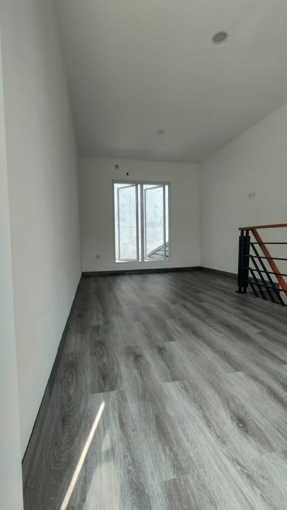 Dijual Rumah Siap Huni di Oriana Permata,Bintaro Sektor 9