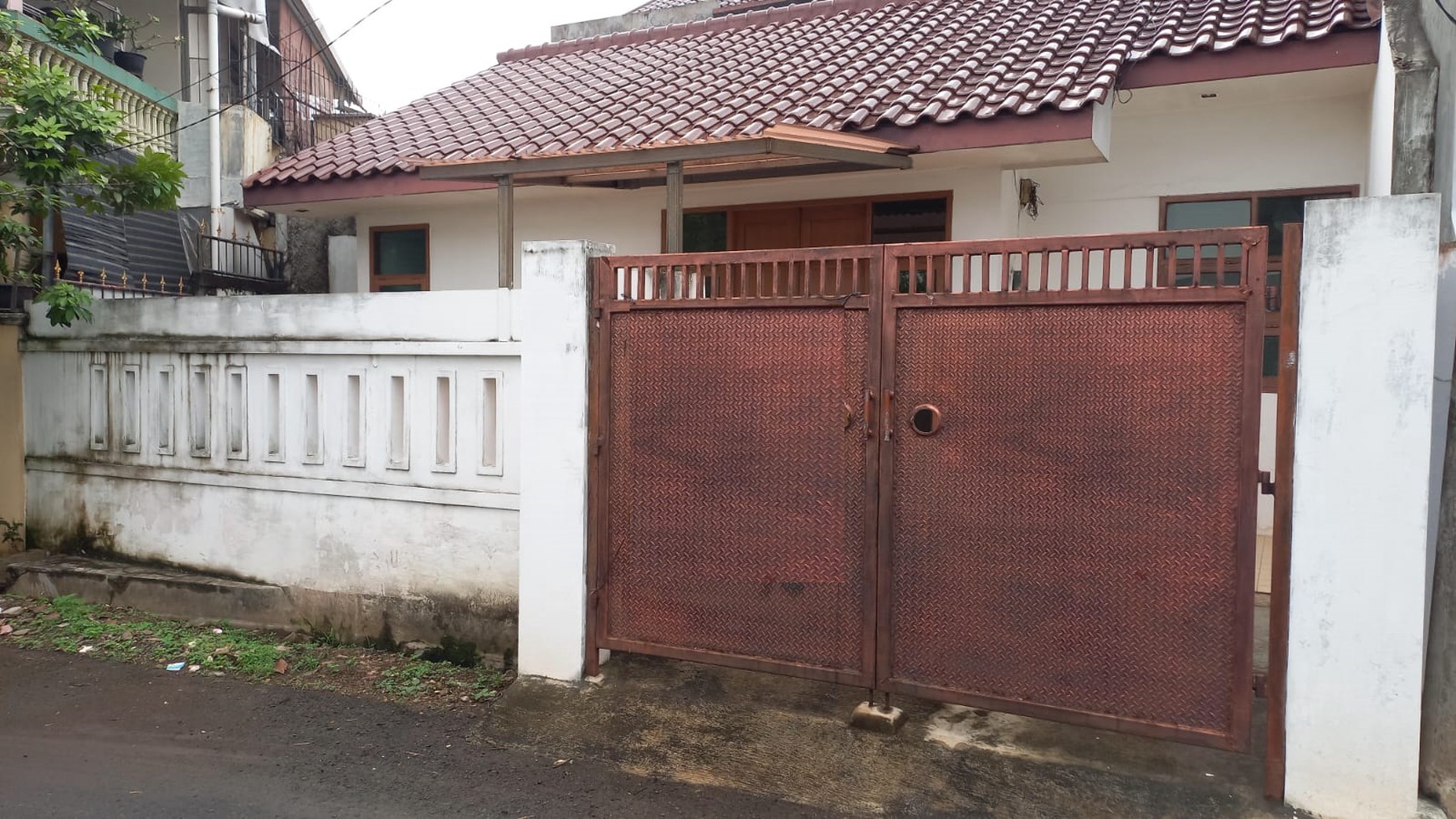 Rumah bangunan kokoh 1 lantai minimalis di Pondok Aren