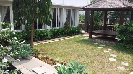 Rumah Mewah, Hunian Asri dan Nyaman @Pinguin, Bintaro