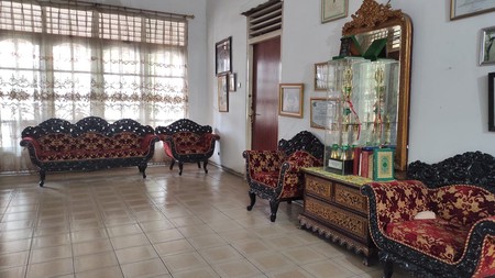 Dijual Rumah untuk usaha perhotelan atau restoran di Jalan Protokol S. Parman