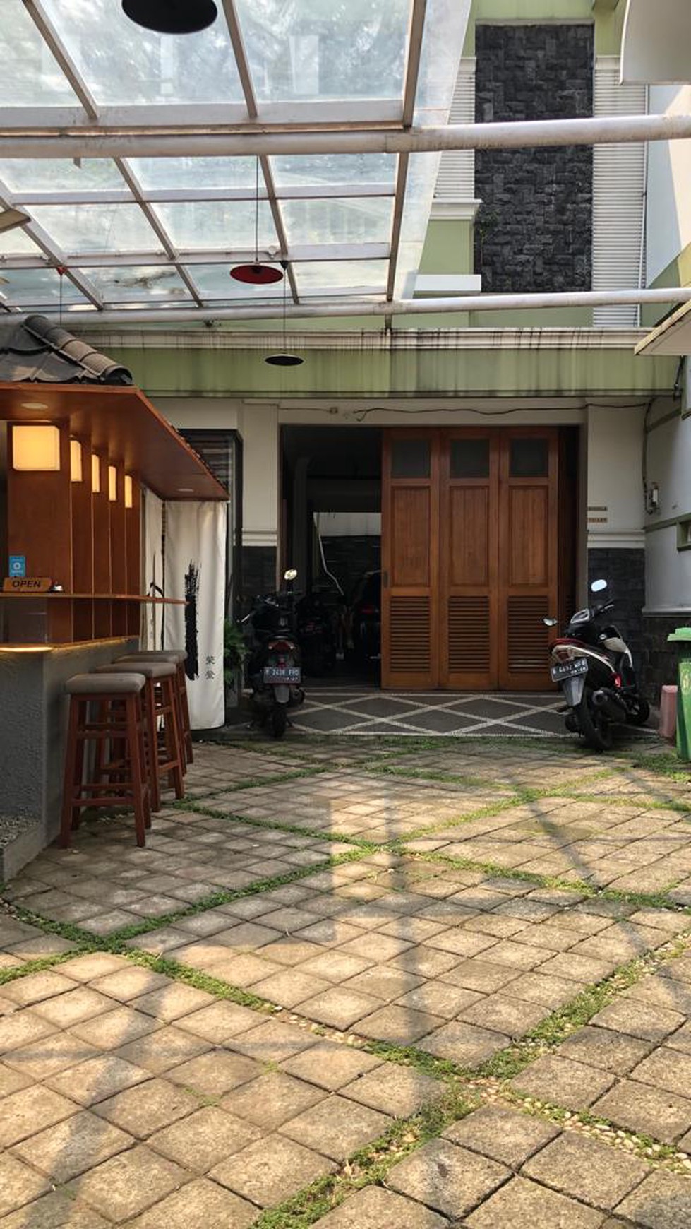 Rumah cocok untuk ruang usaha di Jl Elang Raya Kantor di area sektor 9 Bintaro, Tangsel 