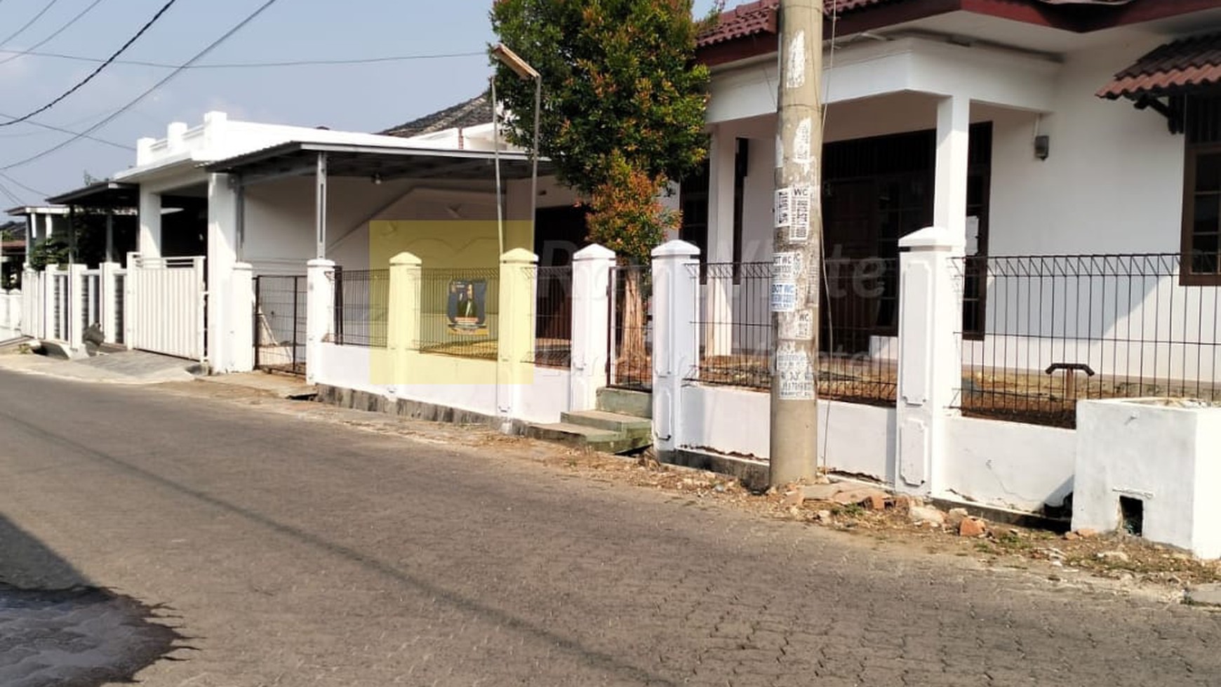 Rumah 4 Kamar Tidur Non Furnished di Jalan Pulau Morotai 