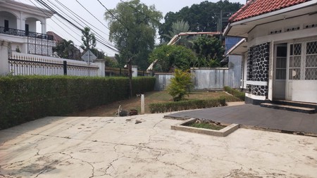 Di Jual RUMAH LAMA  di JL DIPONEGORO MENTENG-JAKARTA PUSAT