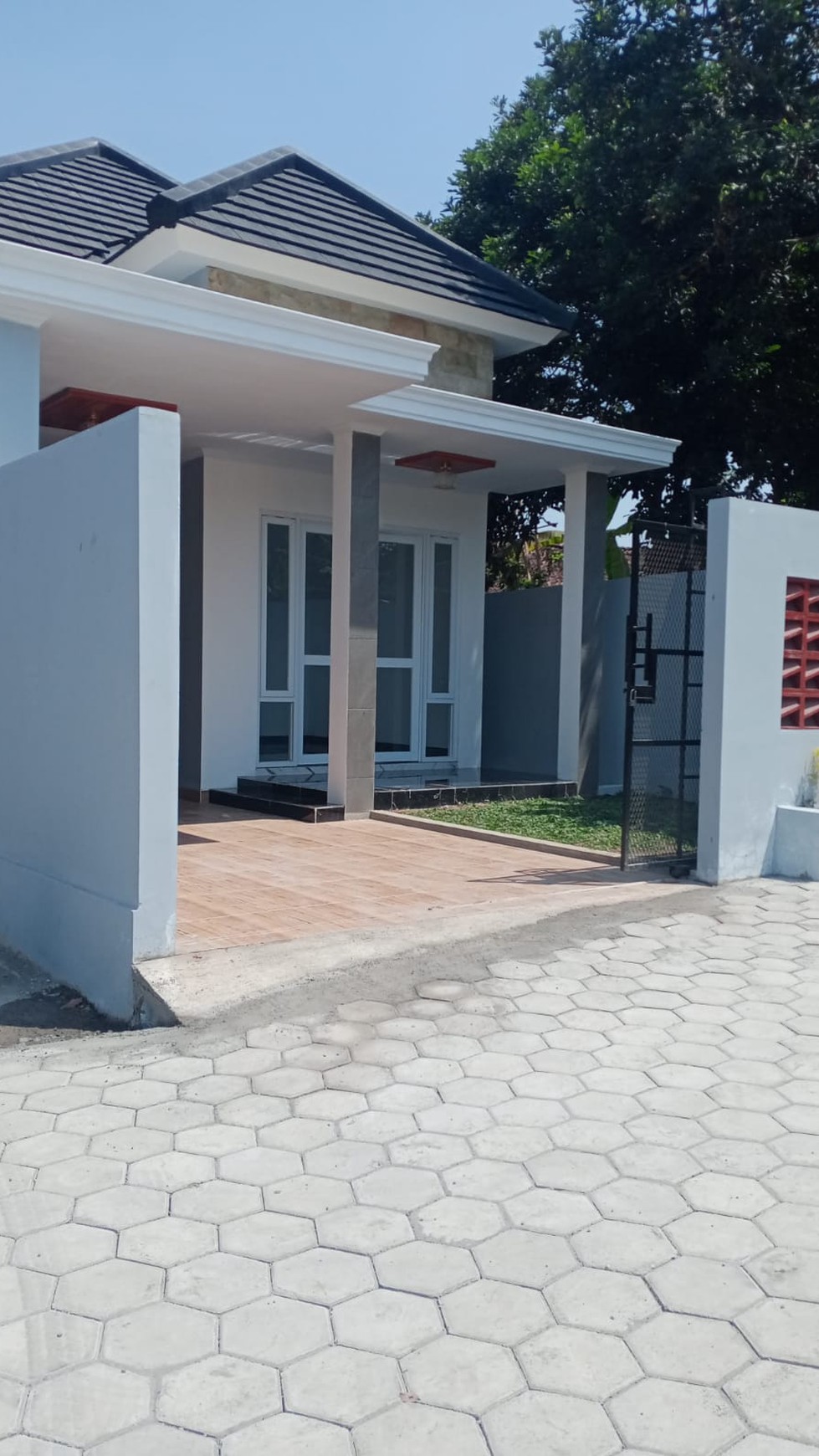 Rumah Cantik Siap Huni Lokasi Dekat SPBU Prujakan Jalan Kaliurang 