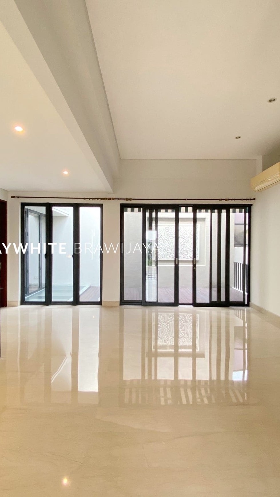 Modern Minimalist Luxurious House Coumpund at Kenanga Terusan