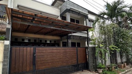 Dijual Rumah 2 Lantai Lokasi Strategis Jalan Cempaka Putih Tengah Jakarta Pusat