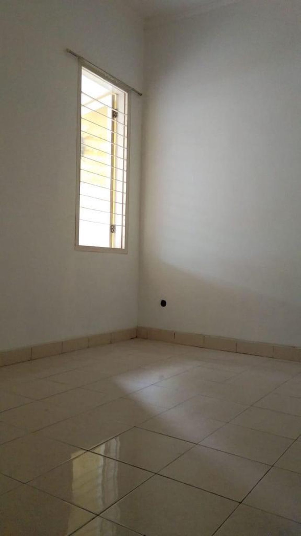 Termurah. Rumah minimalis Serpong Park, Serpong