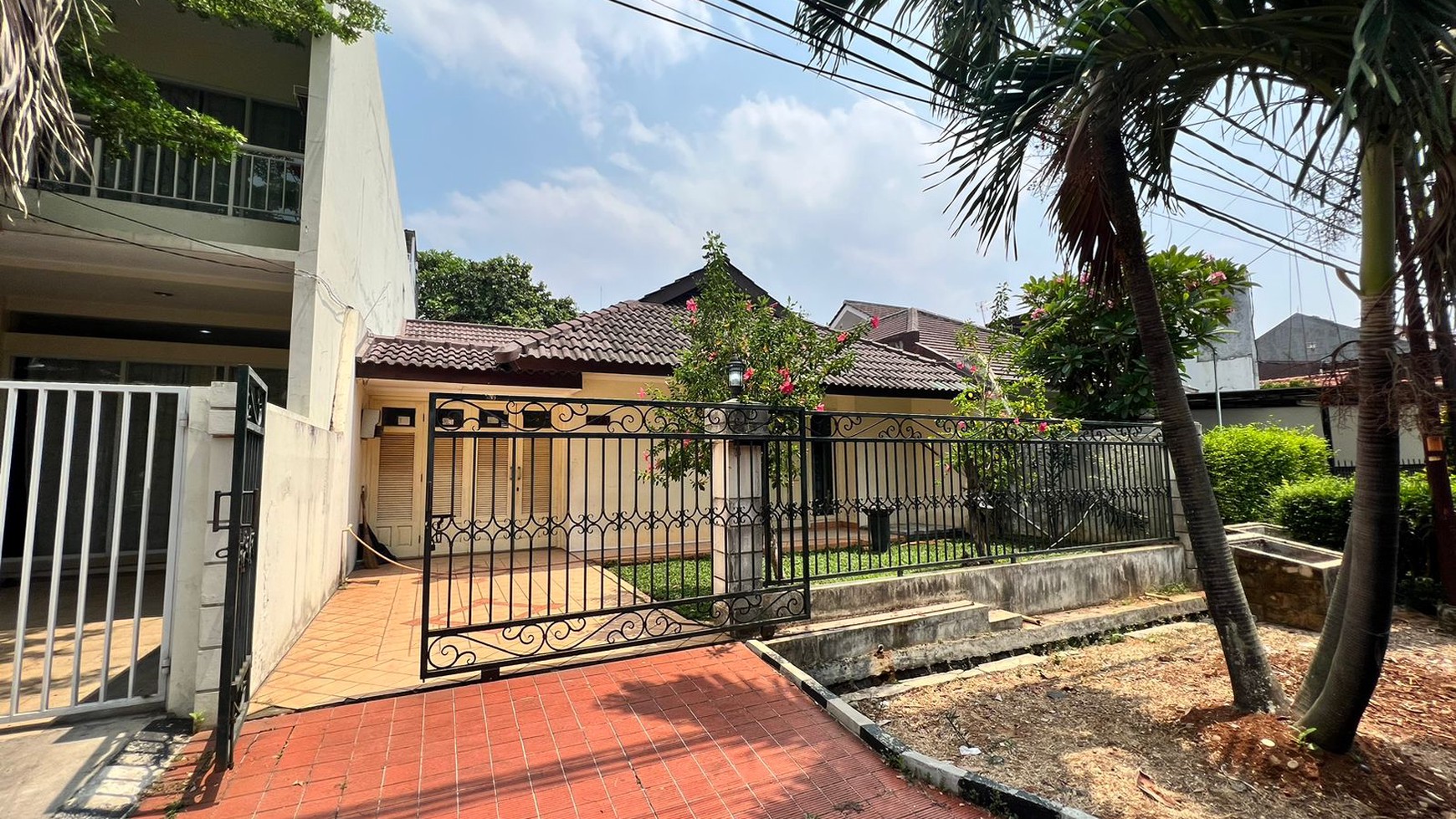 Rumah Potensial di Lokasi Ideal, Lebak Bulus