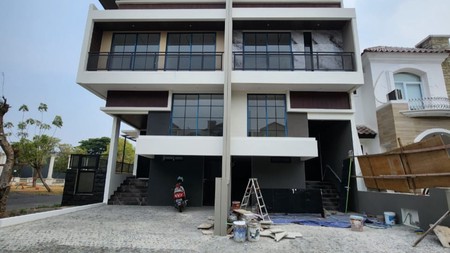 Dijual Rumah Wisata Bukit Mas Surabaya New Hook Split Level Modern Strategis Dekat Pakuwon Mall, PTC, Supermall