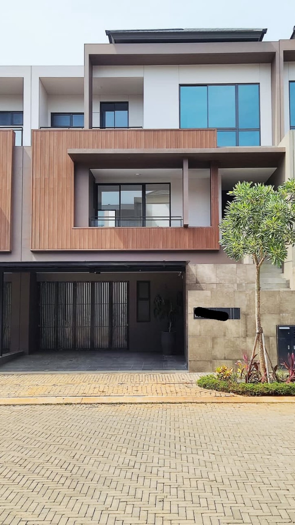 Zora Kazumi, Bsd Best Offer. Rumah Mewah