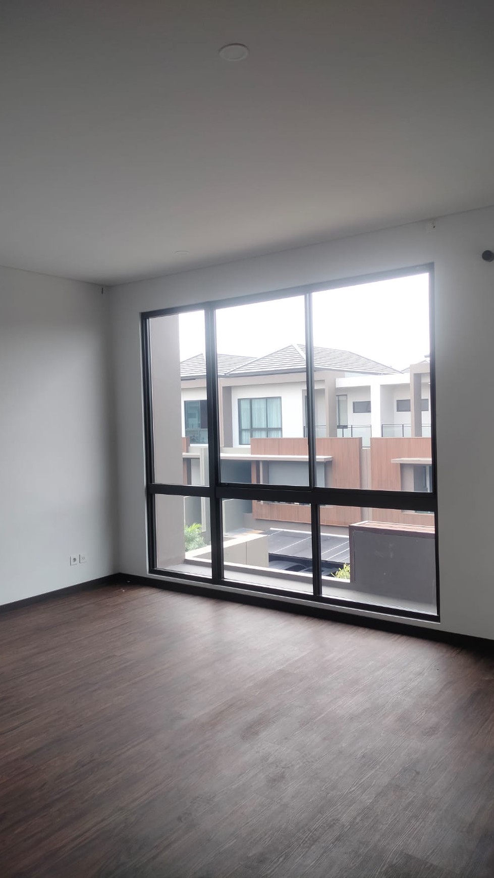 Zora Kazumi, Bsd Best Offer. Rumah Mewah