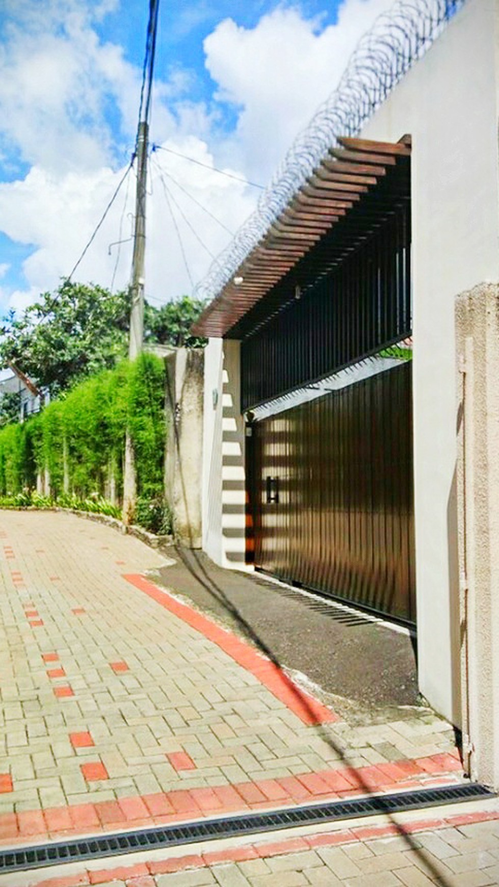 Dijual rumah di Pejaten barat