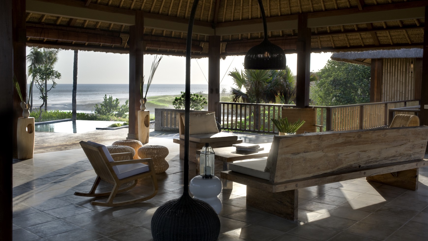 Freehold Luxury Ocean Front Villa in Canggu Bali