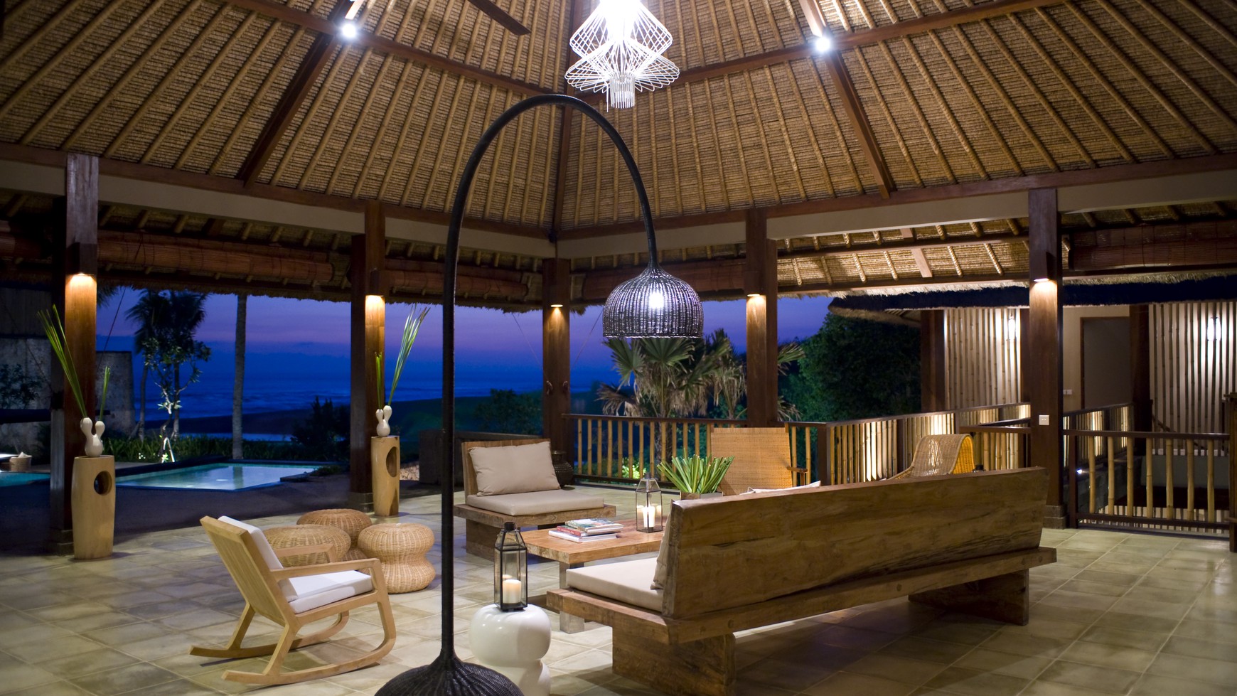 Freehold Luxury Ocean Front Villa in Canggu Bali
