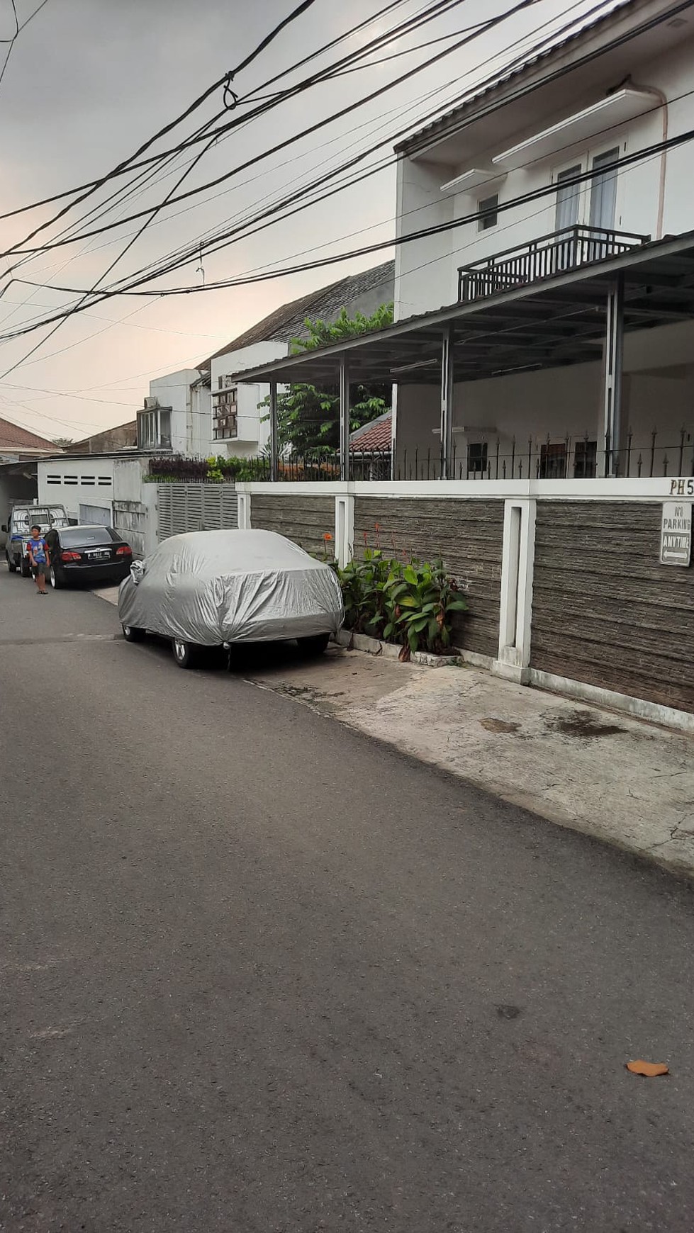 Dijual Rumah Karang Tengah Lebak Bulus 