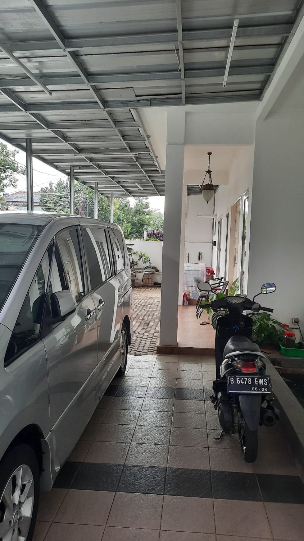 Dijual Rumah Karang Tengah Lebak Bulus 