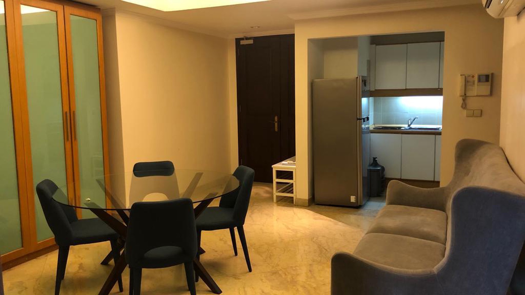 Park Royale Exceutive Apartment Gatot Subroto