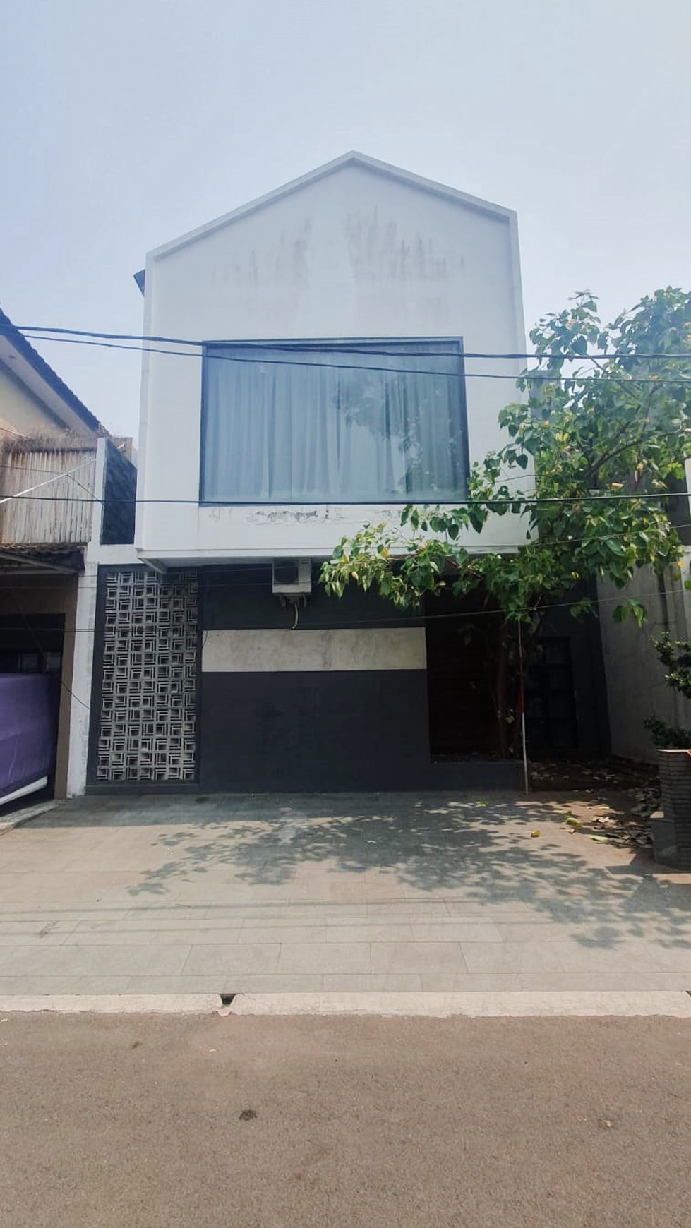 Rumah Bagus Di Graha Carissa, Graha Raya Bintaro Jaya