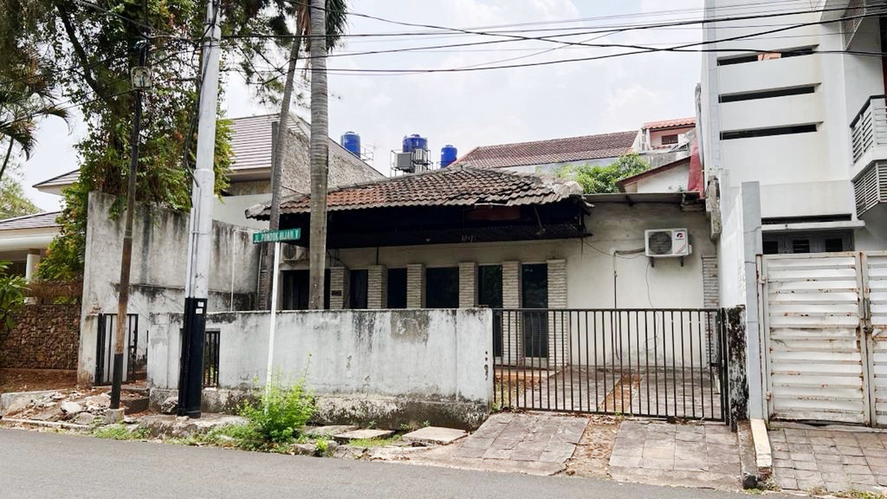 Rumah Hitung Tanah Di Pondok Hijau Pondok Indah Jakarta Selatan