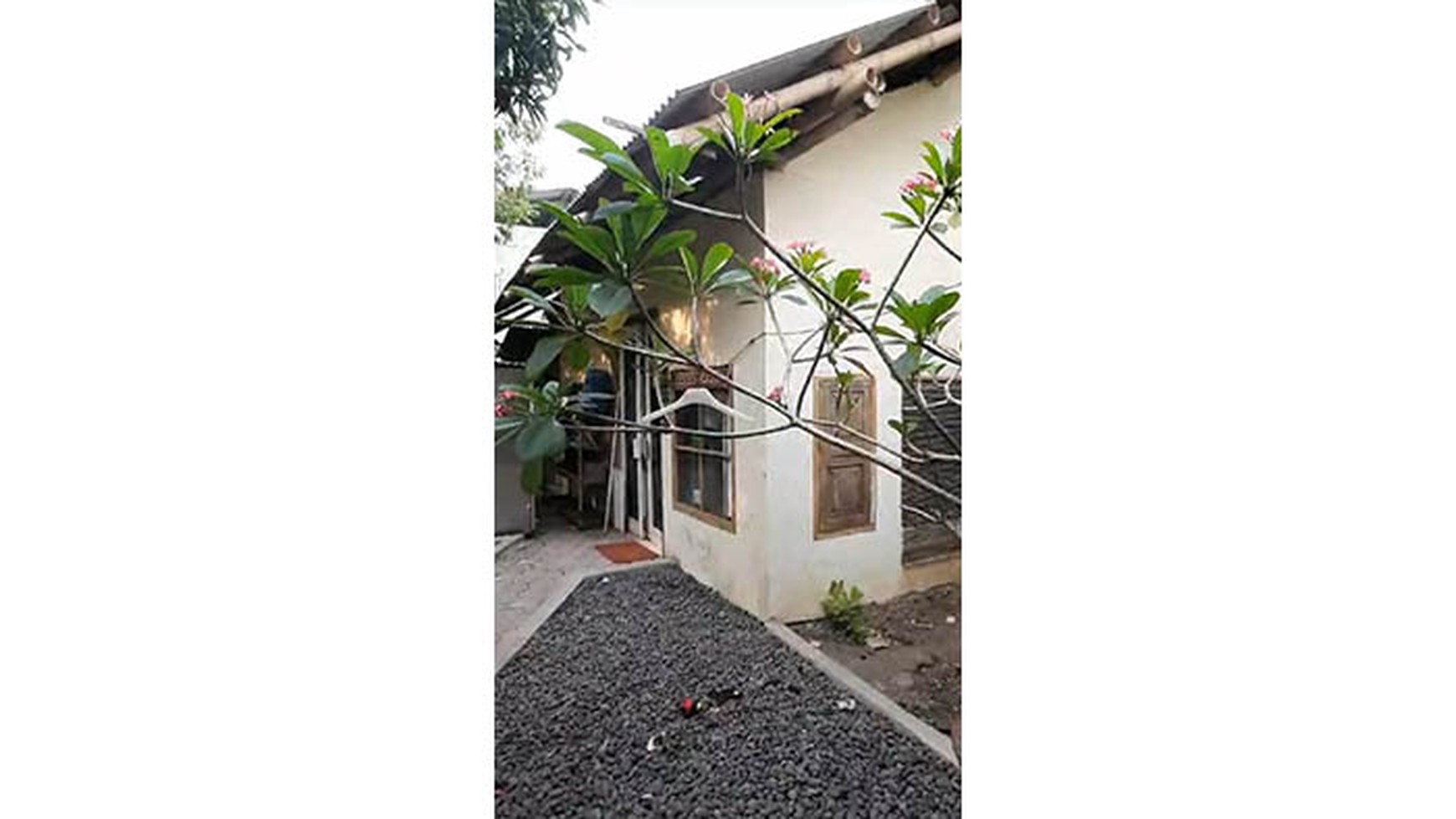 Dijual Saung, Resto & Rumah Tinggal di Jalan Raya Cianjur