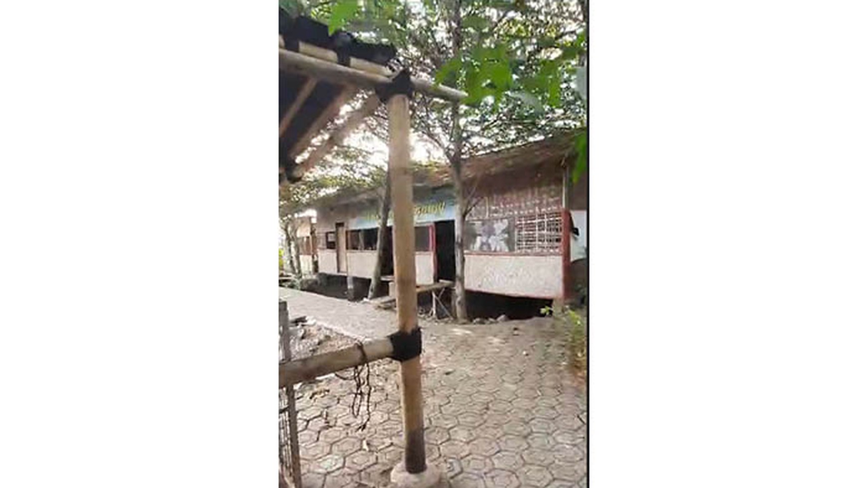 Dijual Saung, Resto & Rumah Tinggal di Jalan Raya Cianjur