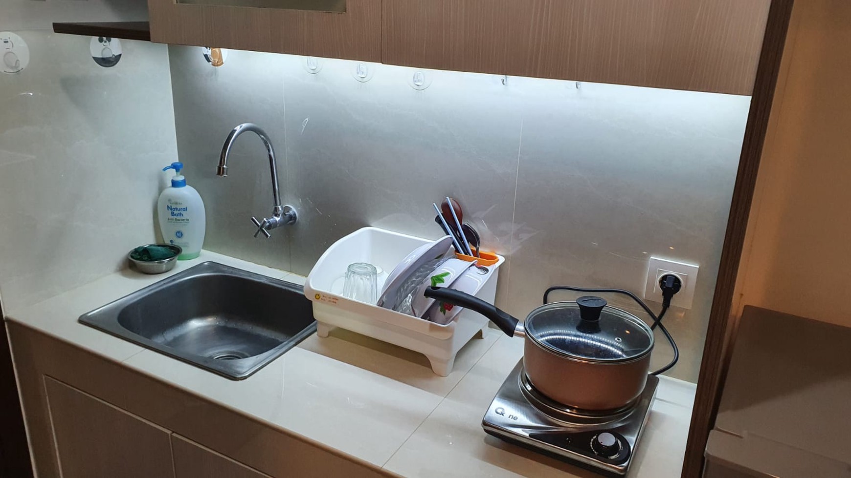 Apartemen Furnish  Tinggal Bawa Koper, Studio Springwood Alam Sutera Serpong Tangerang Selatan