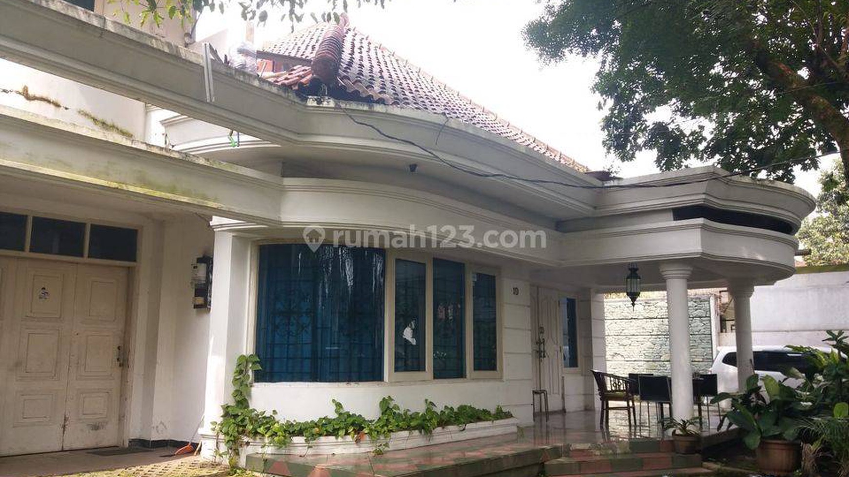 For Sale Ex Guess House di Pusat Kota Bandung Sayap Jalan A Yani laswi