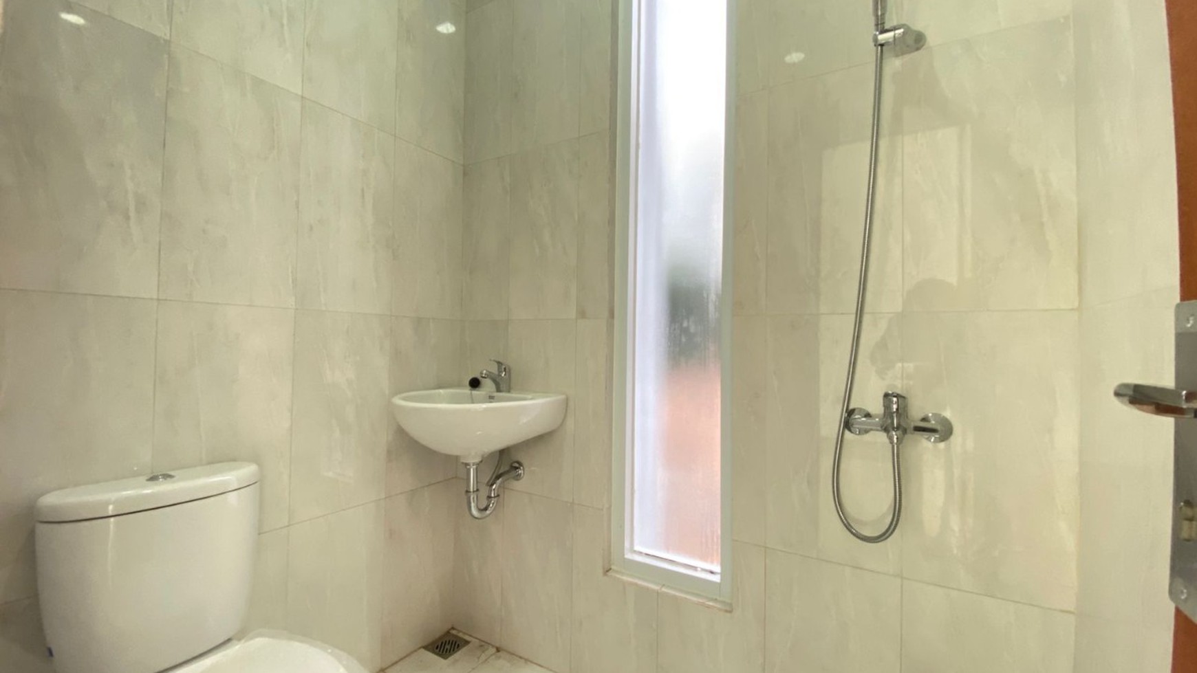 Cinere krukut rumah 3 lantai brand new dekat tol depok antasari cijago