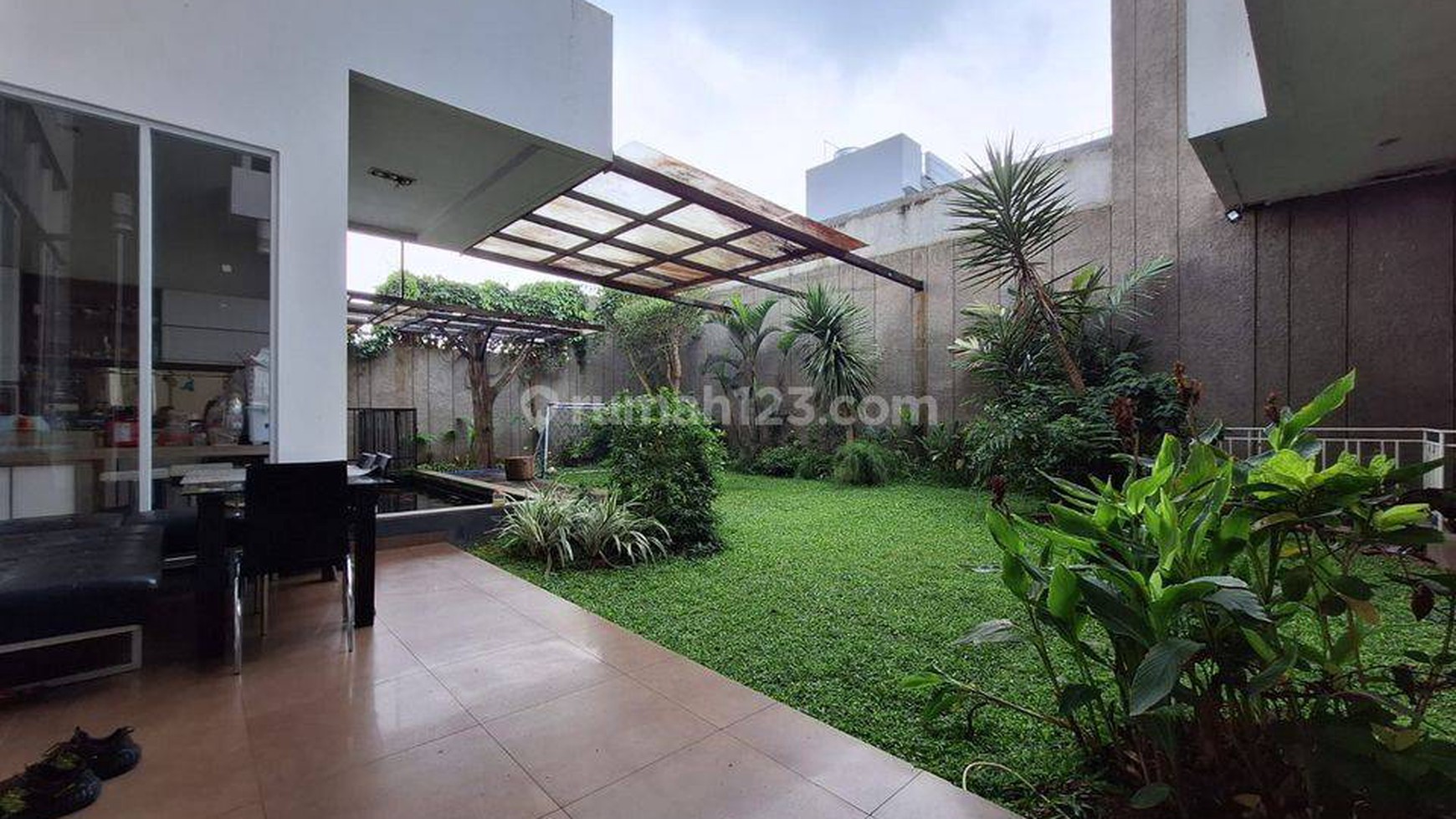 FOR SALE Rumah Tinggal Keren Mewah Setiabudi Regency Wing 6 View Bandung