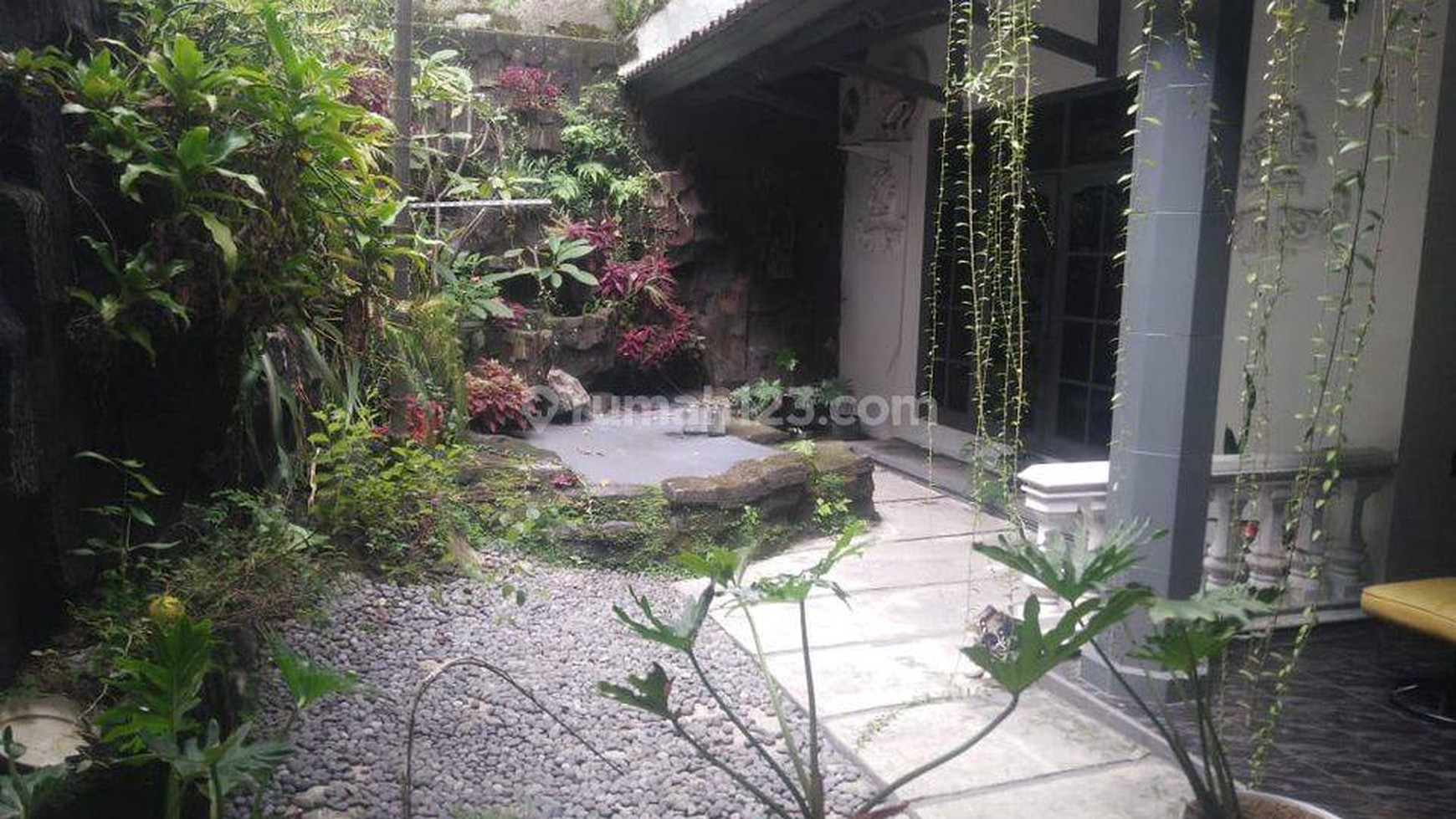 For Sale Rumah di Perempatan Soetta Bubat Bandung Komplek One Gate 