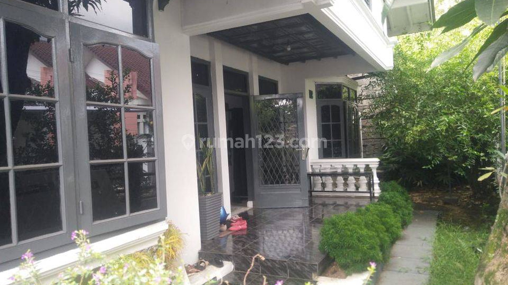 For Sale Rumah di Perempatan Soetta Bubat Bandung Komplek One Gate 