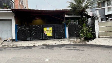 Rumah Cibogo Bawah Siap Huni , bisa untuk Usaha 