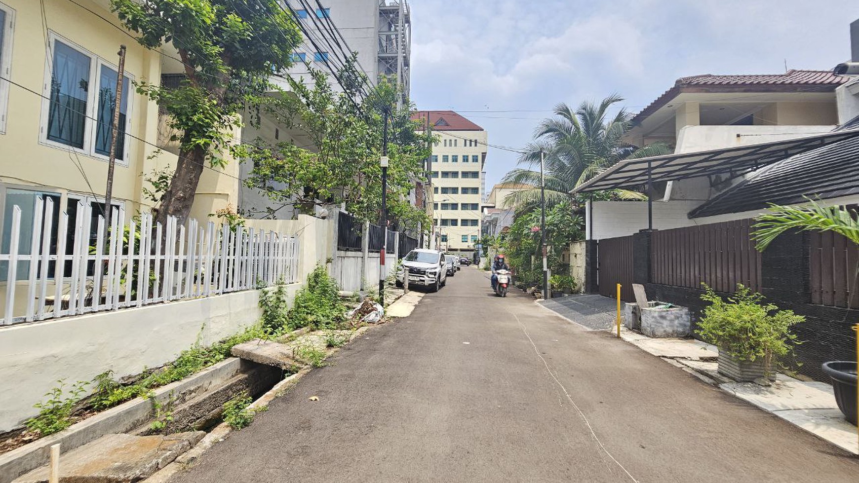 Dijual Rumah di Jl Cempaka Putih Tengah II - Zona campuran