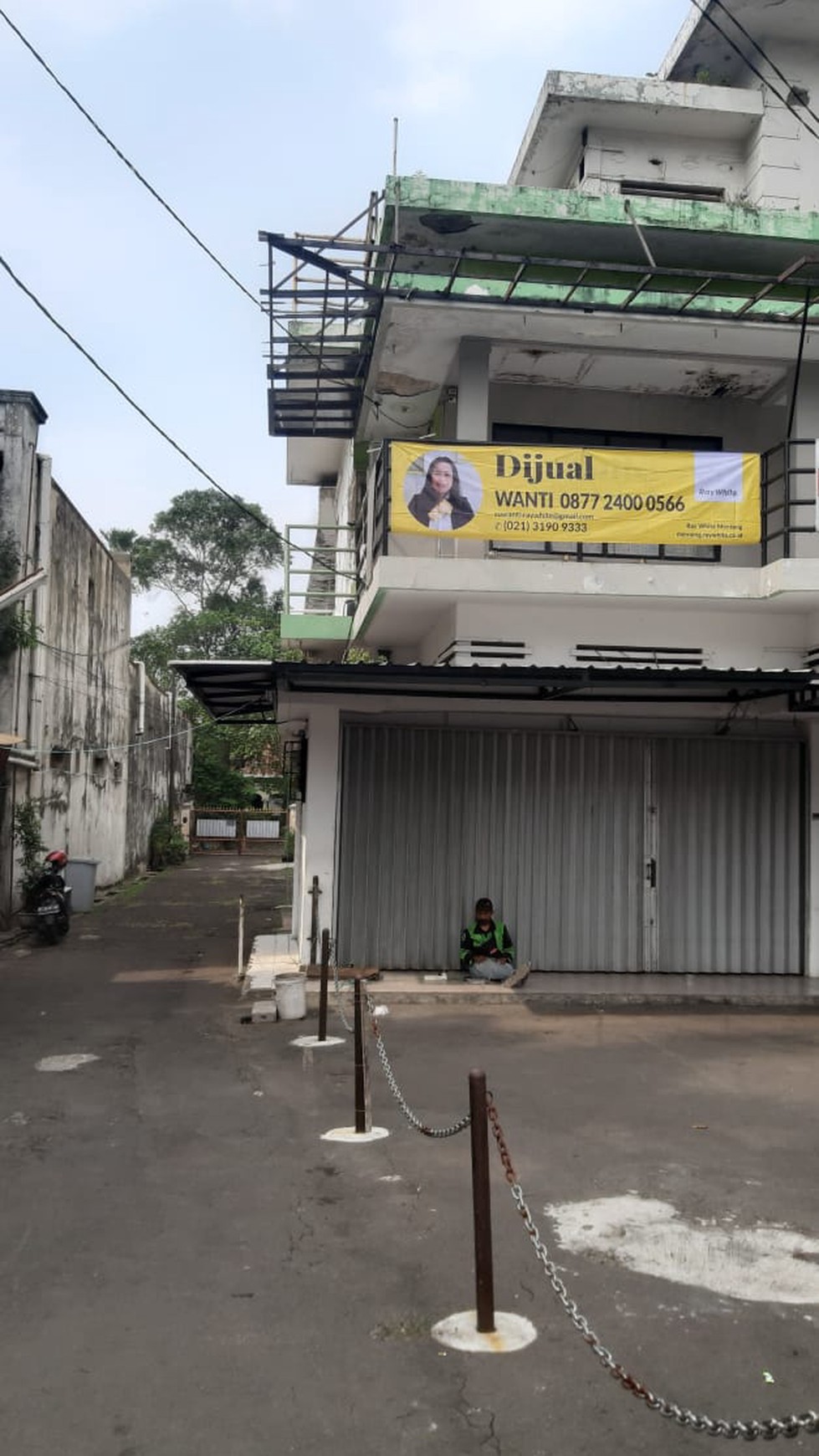 COCOK UNTUK  BISNIS DEPAN UI DAN  HALTE BUSWAY