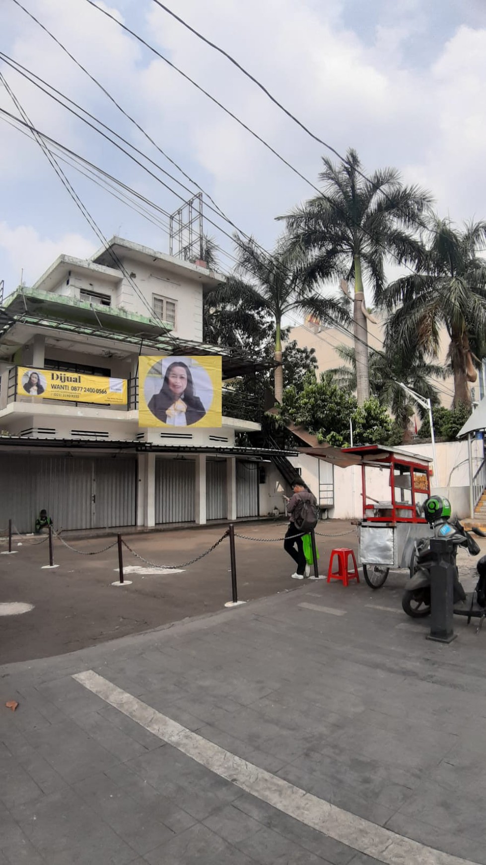 COCOK UNTUK  BISNIS DEPAN UI DAN  HALTE BUSWAY